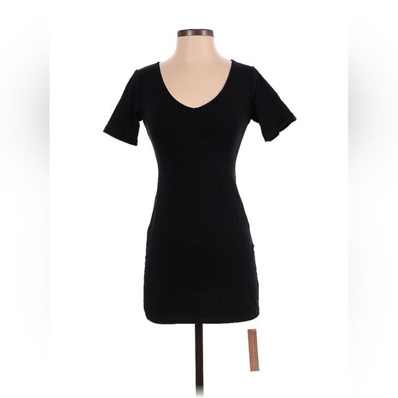 NWT🏷️Reformation Aubriella knit dress Small - Picture 2 of 10